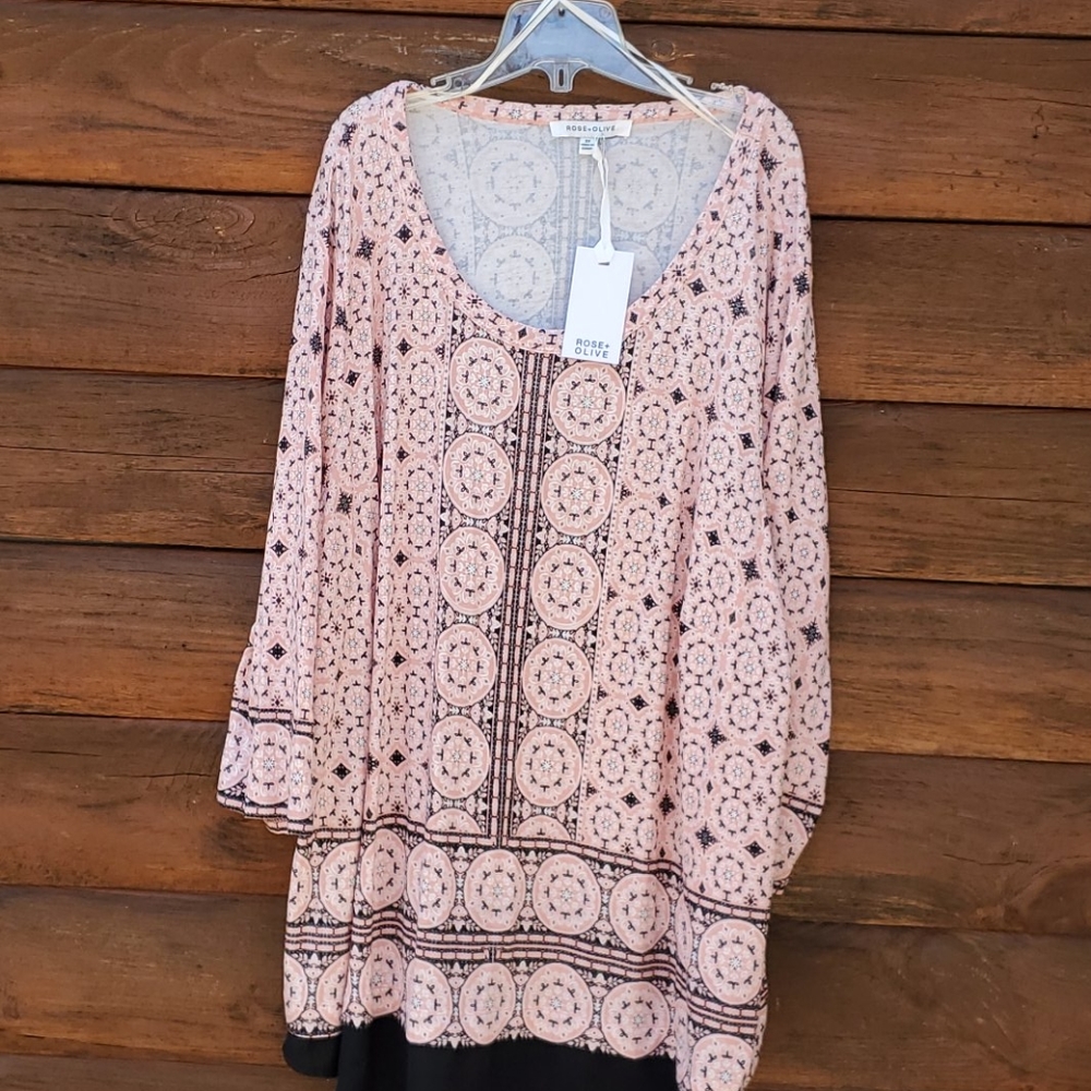 Pink and black soft fabric 3/4 sleeve blouse